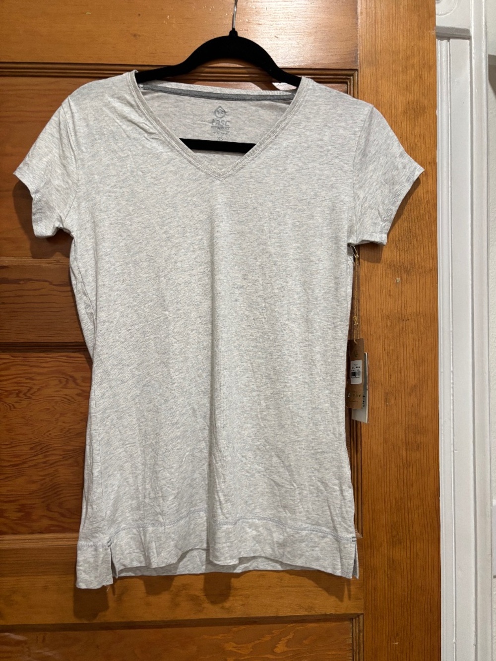 WOMENS TASC PERFORMANCE V NECK T SHIRT
